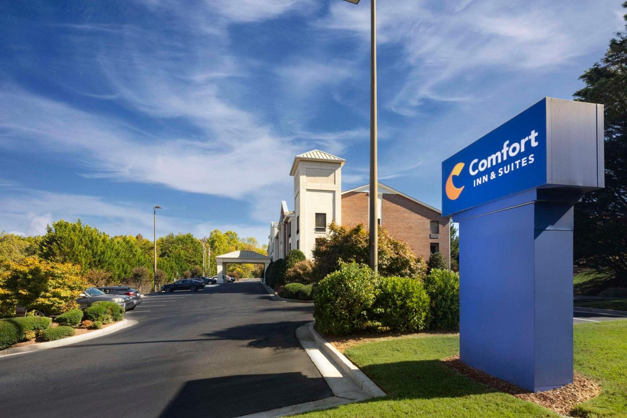 Comfort Inn & Suites Dahlonega University Area Exterior foto